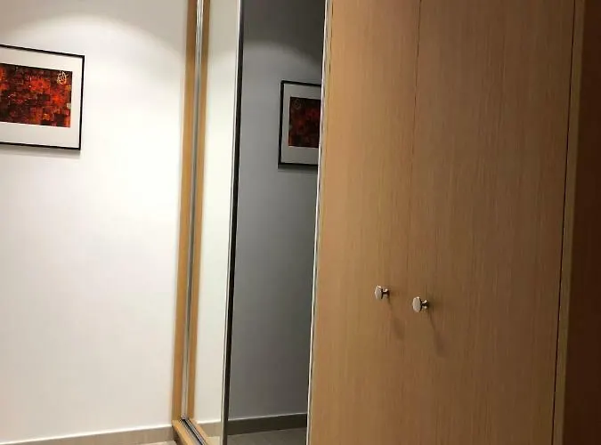 Kennedy Deluxe ホームステイ ニコシア