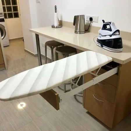 Kennedy Deluxe * نيقوسيا